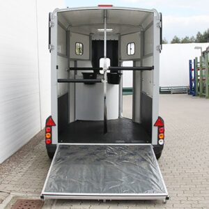 Ifor Williams Pferdeanhänger HB506-Sattelkammer-Neu – Bild 5