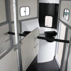 Ifor Williams Pferdeanhänger HB506-Sattelkammer-schwarz-Neu – Bild 7
